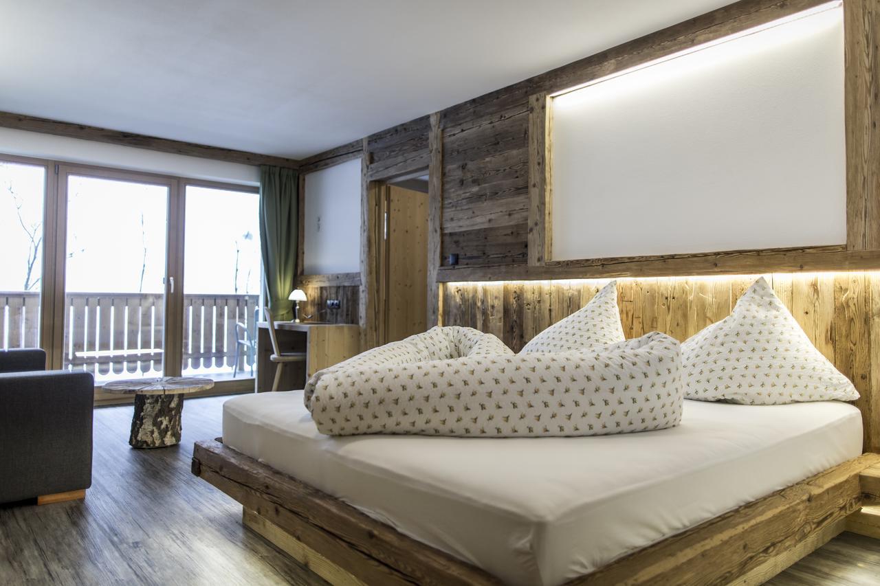 Hotel Neuwirt Cadipietra Dış mekan fotoğraf