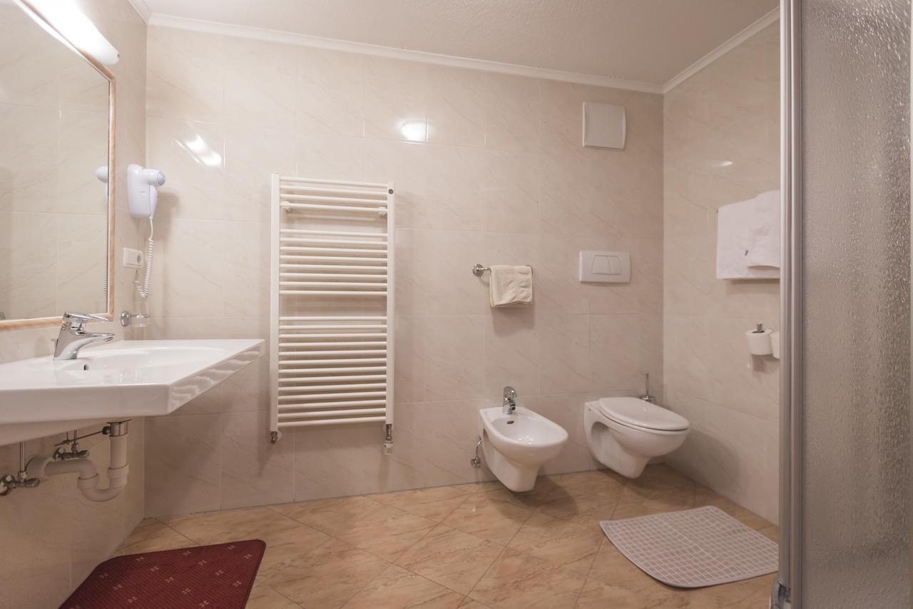 Hotel Neuwirt Cadipietra Dış mekan fotoğraf