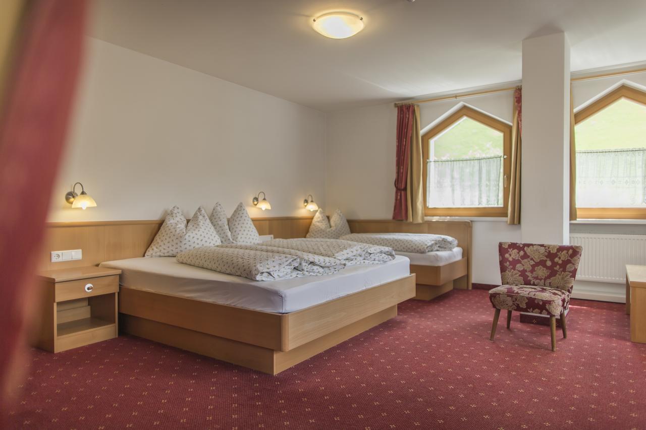 Hotel Neuwirt Cadipietra Dış mekan fotoğraf