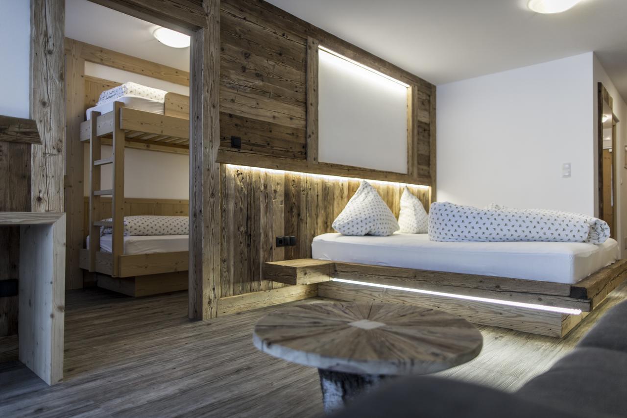 Hotel Neuwirt Cadipietra Dış mekan fotoğraf