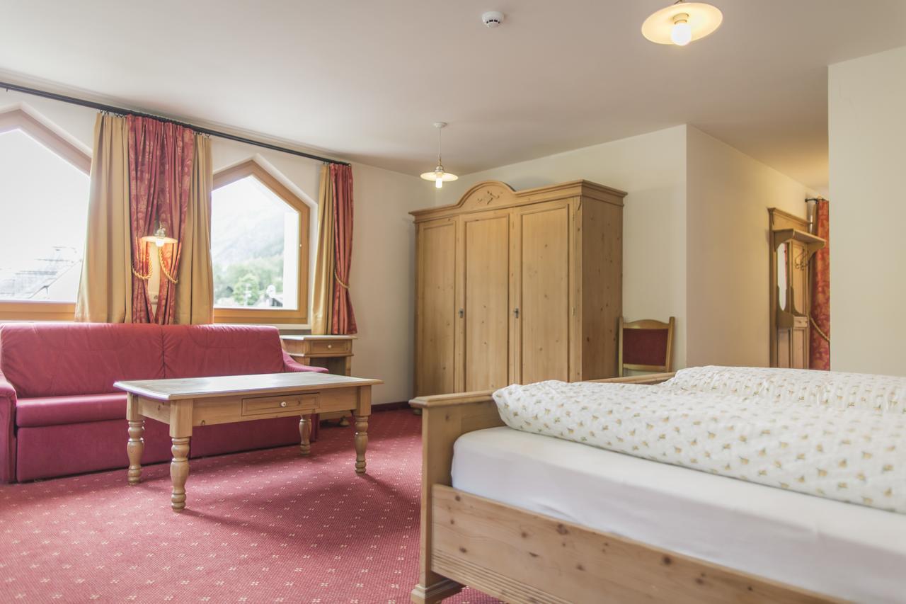 Hotel Neuwirt Cadipietra Dış mekan fotoğraf